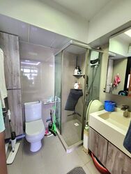 Tampines Street 61 (Tampines), Multi Generation #495576421